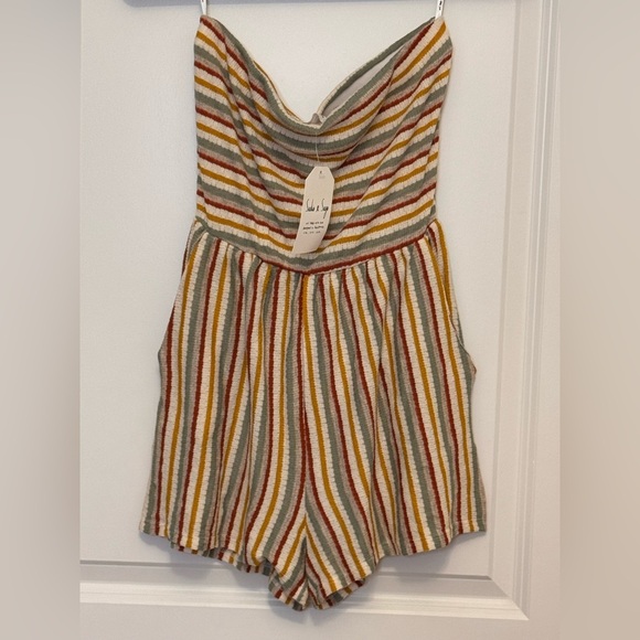 Sadie & Sage Multicolor Striped Romper - Picture 1 of 3